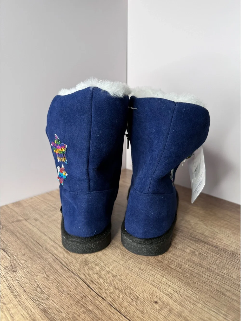 Muk Luks these muk